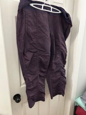 Shambala Pull-On Capris